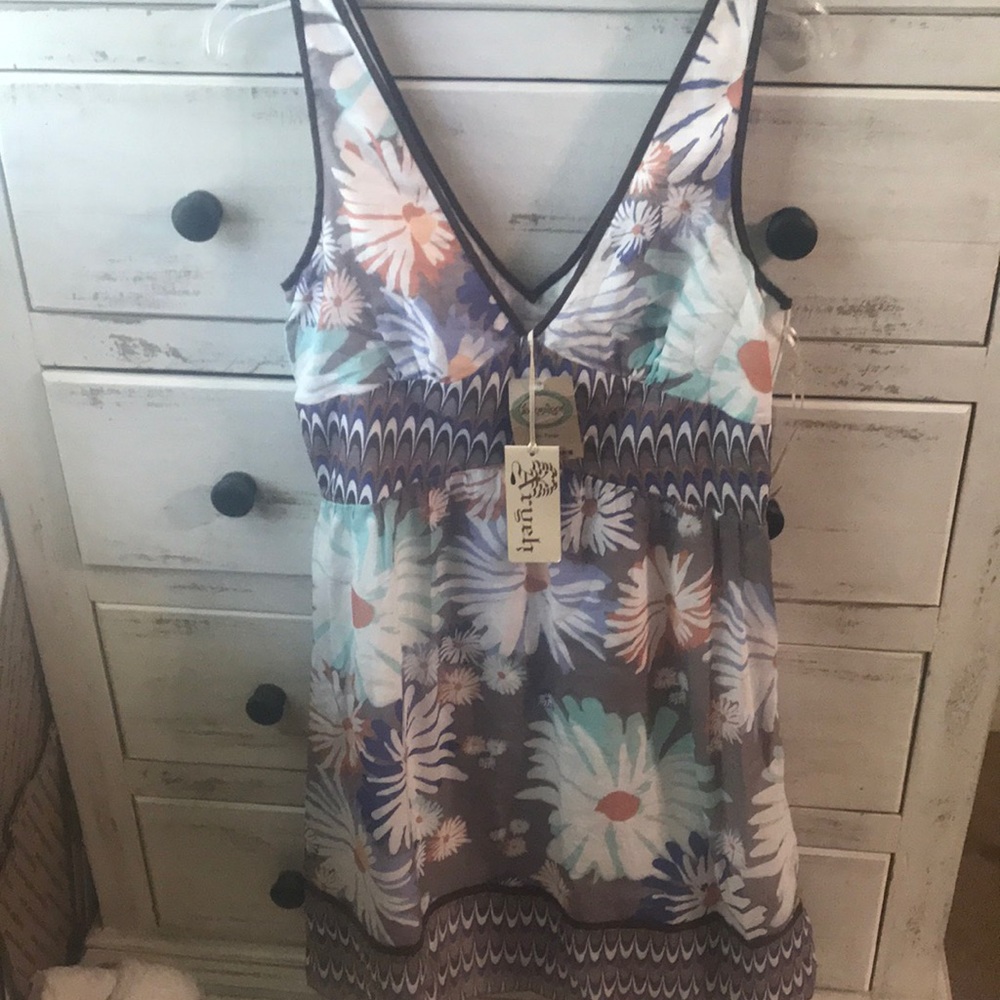 NWT! Super Cute Dress, L